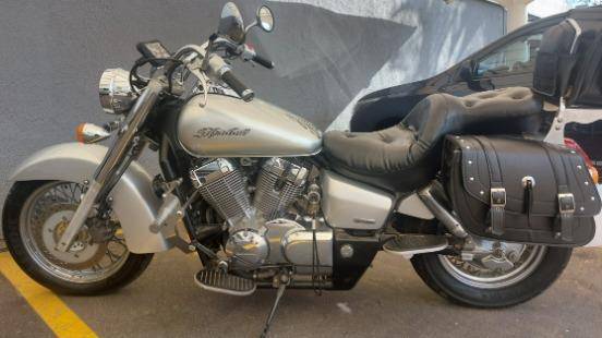 HONDA SHADOW 750 
